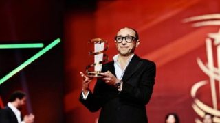 المهرجان الدولي للفيلم بمراكش يكرم المخرج فوزي بنسعيدي، الوجه البارز في السينما المغربية