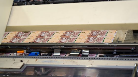 بنك المغرب يطرح للتداول ورقة بنكية جديدة من فئة 100 درهم وسلسلة جديدة من القطع النقدية