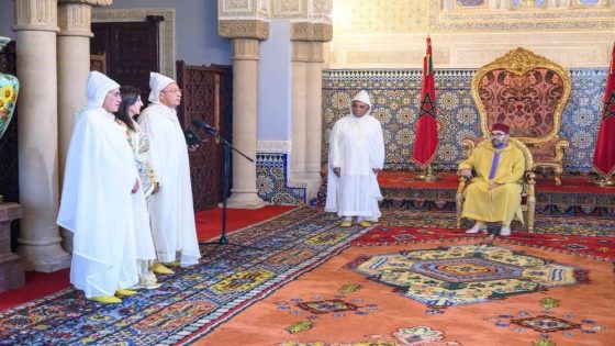 جلالة الملك يستقبل الأعضاء الجدد المعينين بالمحكمة الدستورية ويعين رئيسها