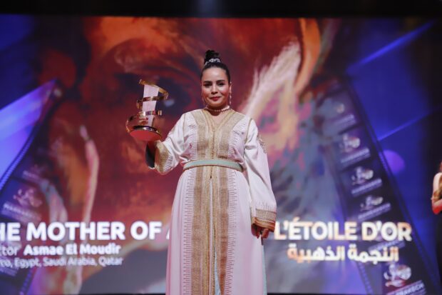 لأول مرة في تاريخ مهرجان الفيلم في مراكش.. النجمة الذهبية تعود لفيلم مغربي “كذب أبيض”