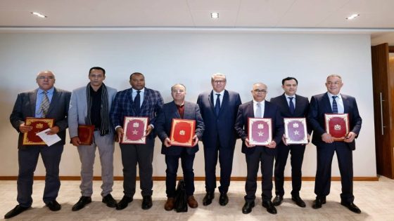 بعد التوقيع على اتفاق مع الحكومة المركزيات النقابية تدعو للعودة إلى حجرات الدراسة