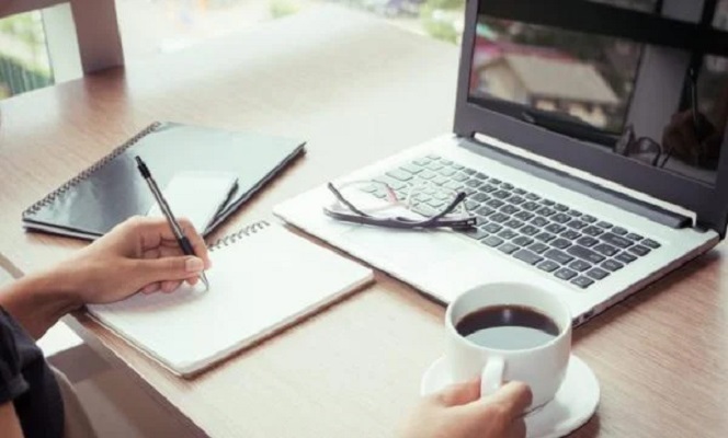 العمل عن بعد.. توجه مستقبلي يستدعي تأطيرا قانونيا