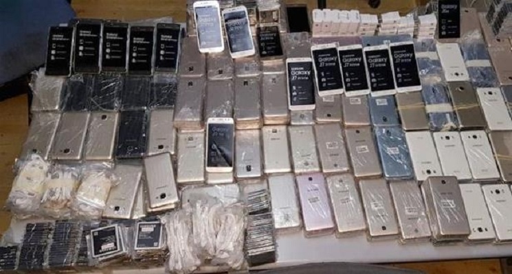 إحباط تهريب كمية مهمة من الهواتف والأجهزة الالكترونية بميناء طنجة المتوسط