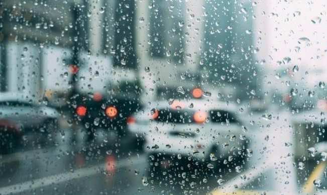 طقس الاثنين: نزول قطرات مطرية وسماء غائمة