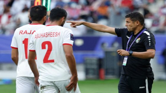 عموتة على مشارف قيادة الأردن لإنجاز تاريخي في كأس آسيا