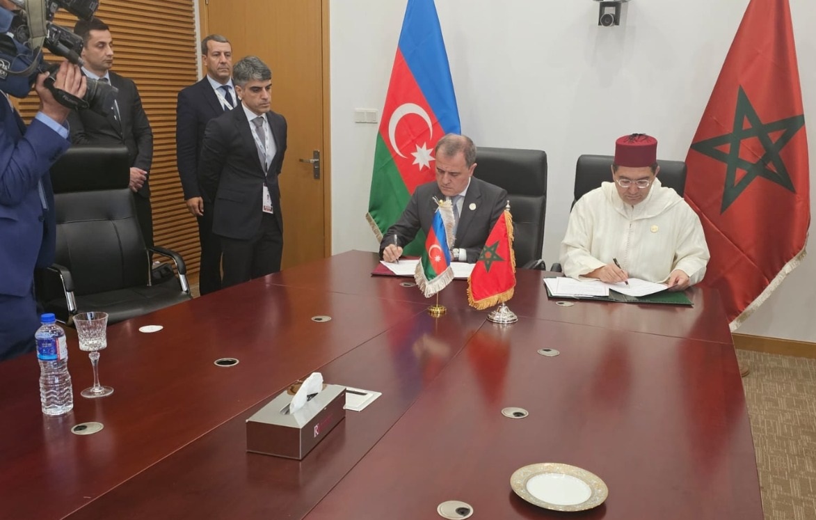 بانجول: توقيع اتفاق الإعفاء من التأشيرة لحاملي الجوازات العادية بين المغرب وأذربيجان