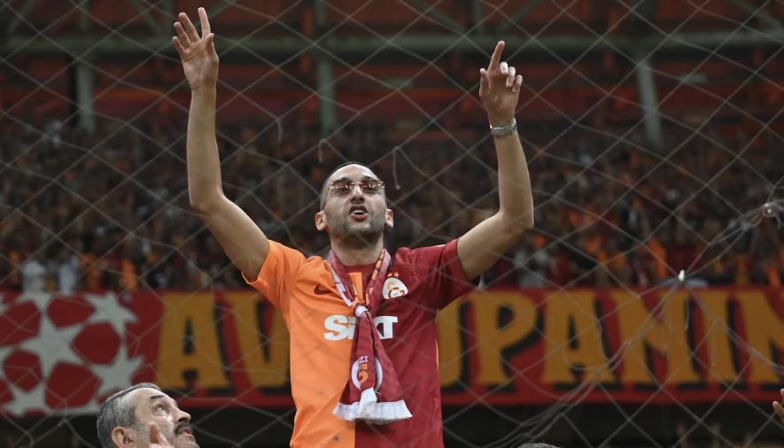 حكيم زياش يتوج رفقة غلطة سراي بلقب الدوري التركي الممتاز