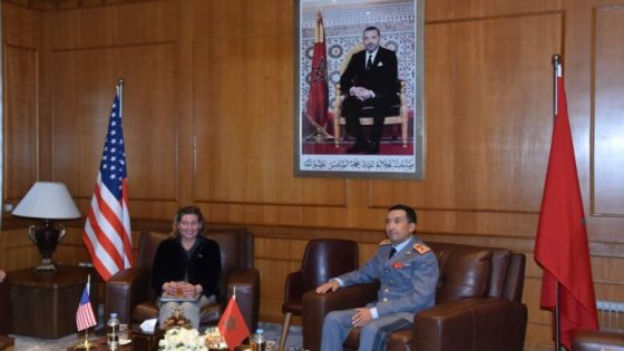 الفريق أول المفتش العام للقوات المسلحة الملكية قائد المنطقة الجنوبية يستقبل مساعدة وزير الدفاع الأمريكي لشؤون الأمن الدولي