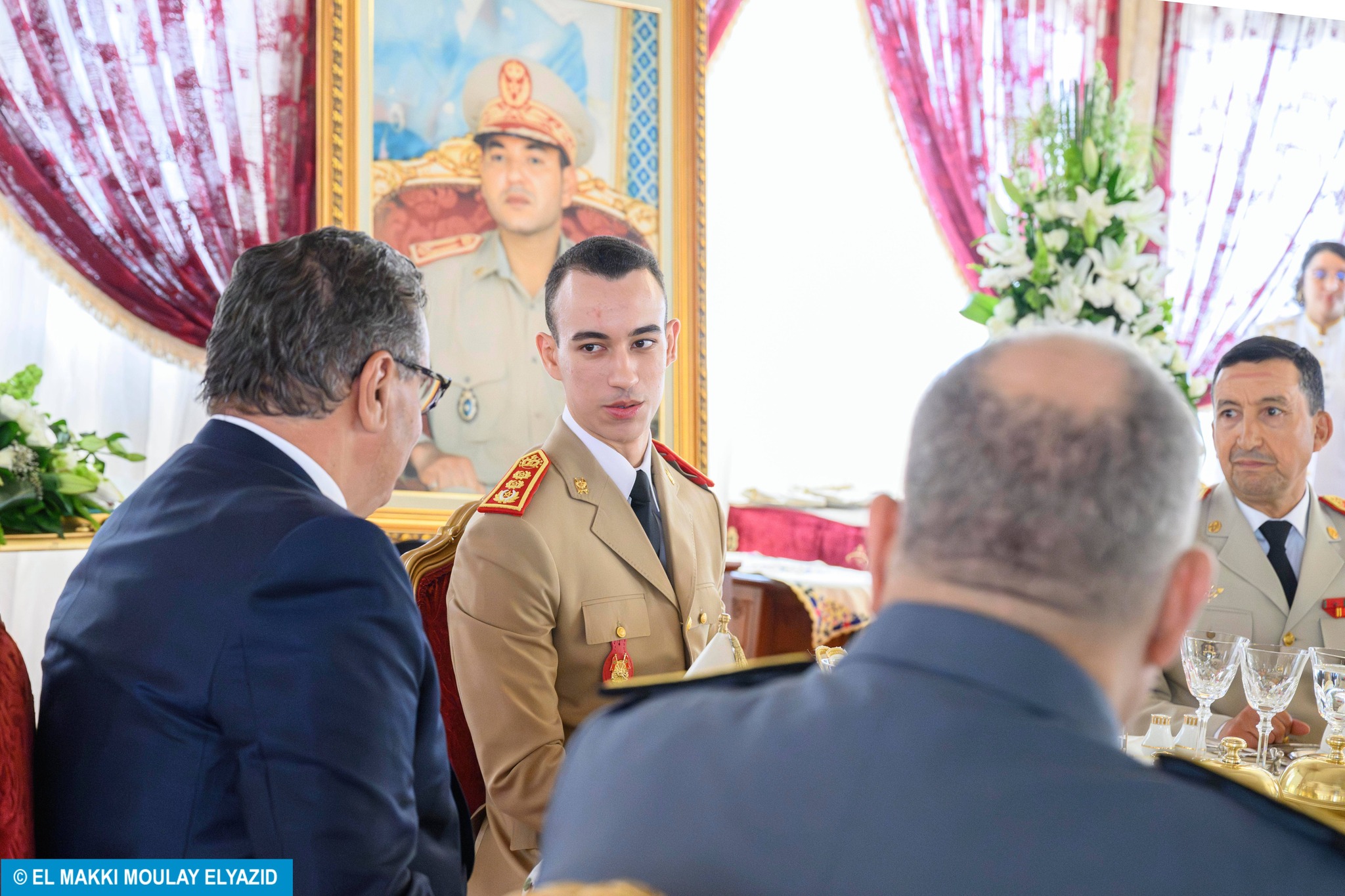 صاحب السمو الملكي ولي العهد الأمير مولاي الحسن يترأس مأدبة غداء أقامها جلالة الملك بمناسبة الذكرى الـ 68 لتأسيس القوات المسلحة الملكية