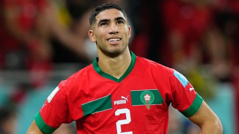 حكيمي ينافس صلاح وأوسيمين على جائزة أفضل لاعب في إفريقيا 2025