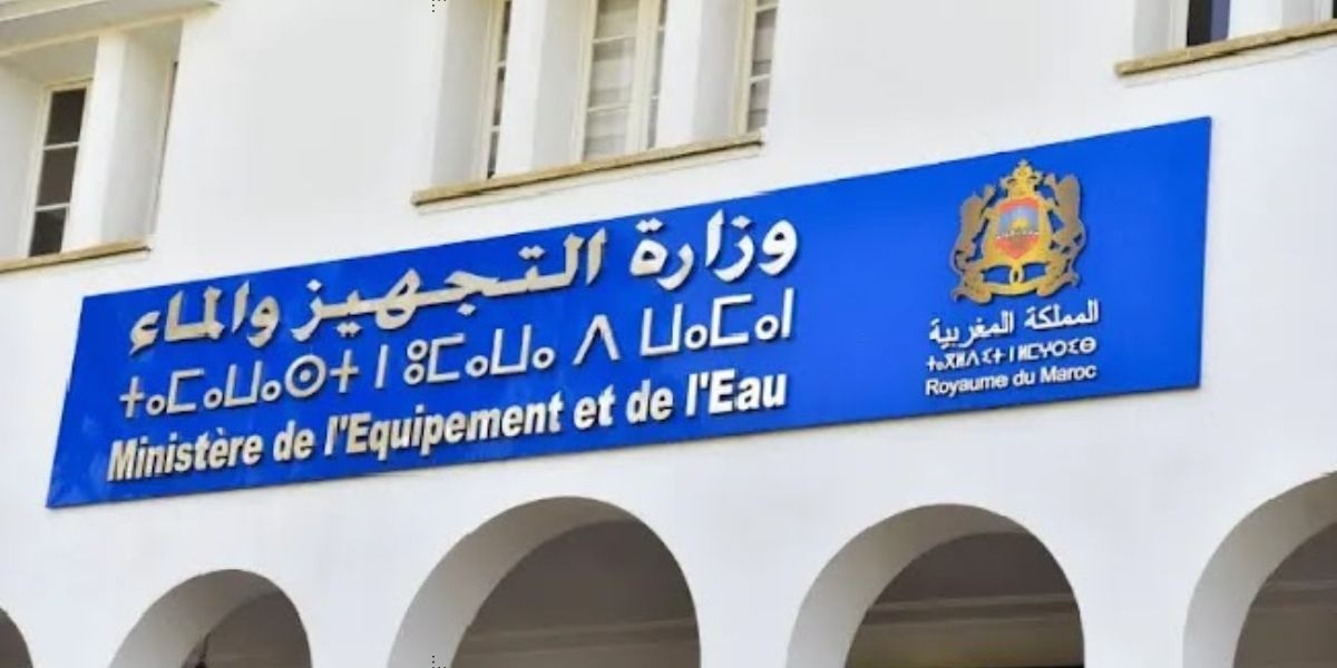 وزارة التجهيز والماء تعلن دخول طریق تادارت الخدمة