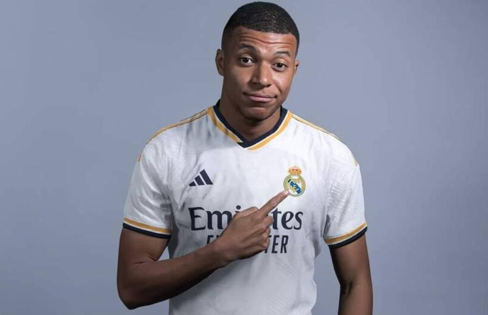 مبابي يستهل مغامرته مع ريال مدريد أمام مايوركا