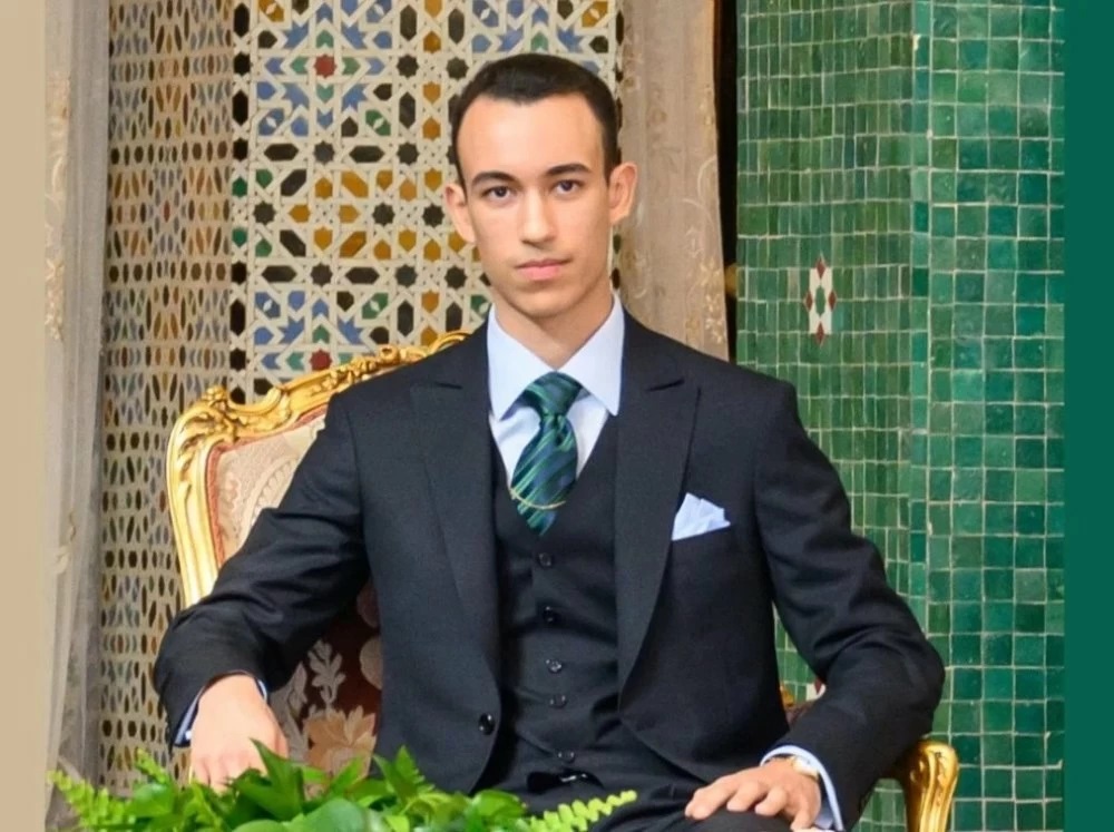 صاحب السمو الملكي ولي العهد الأمير مولاي الحسن يترأس بتطوان مأدبة غداء أقامها رئيس الحكومة بمناسبة عيد العرش المجيد