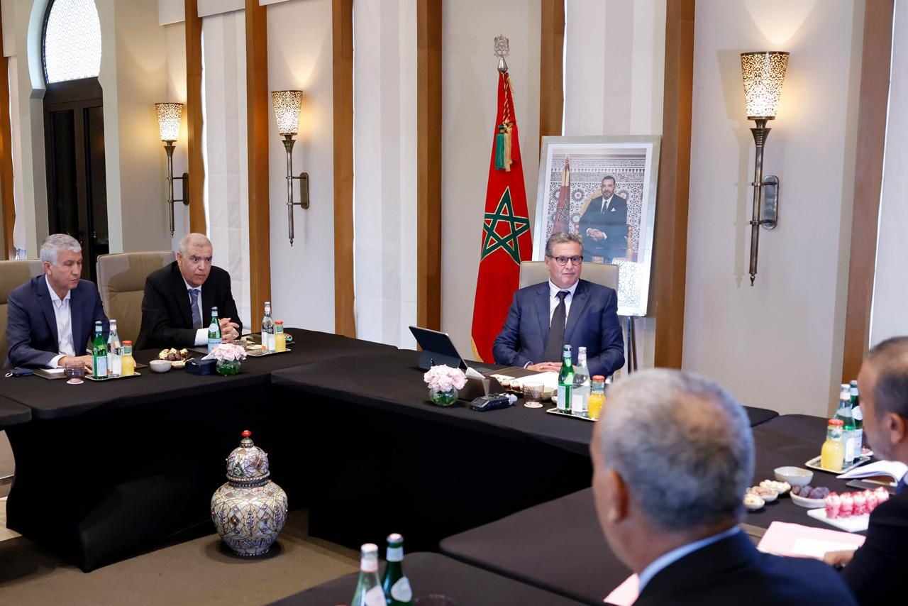 أخنوش یترأس اجتماعا للجنة قیادة البرنامج الوطني للتزوید بالماء الشروب ومیاه السقي 2020-2027