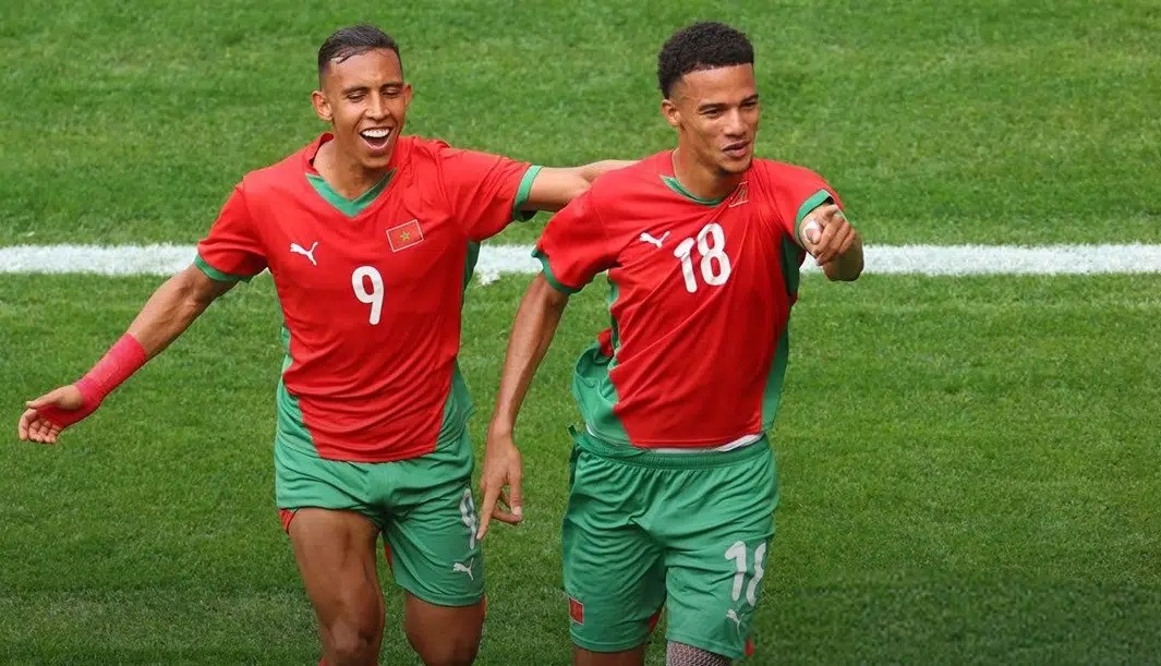 الدولي المغربي أمير ريتشاردسون ينضم إلى فيورنتينا الإيطالي