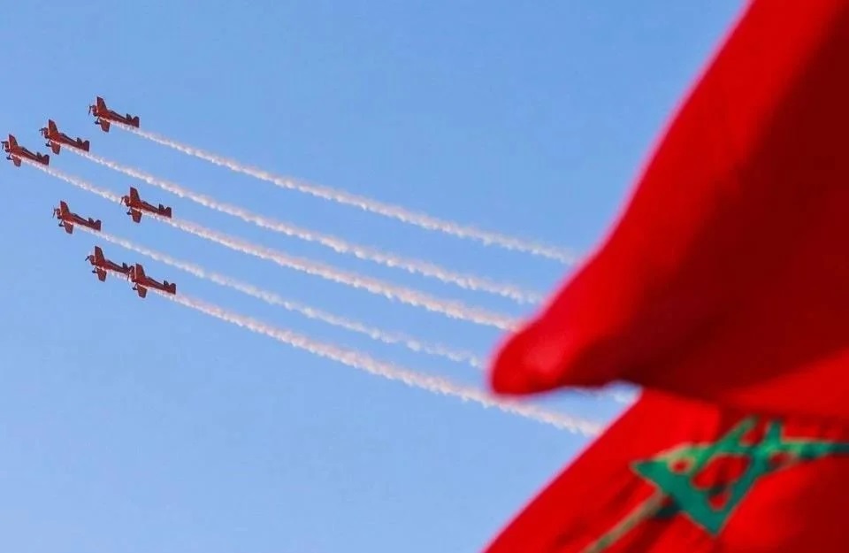 عيد العرش المجيد.. القوات المسلحة الملكية تنظم عروضا جوية وقفزات استعراضية بالمظلات