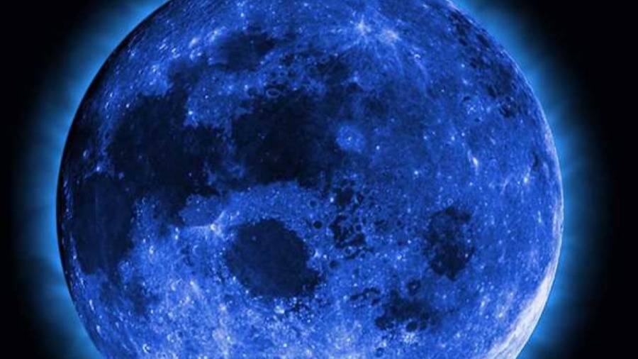 ظاهرة تتكرر كل سنتين أو ثلاث .. ظهور ما يعرف بالقمر الأزرق العملاق