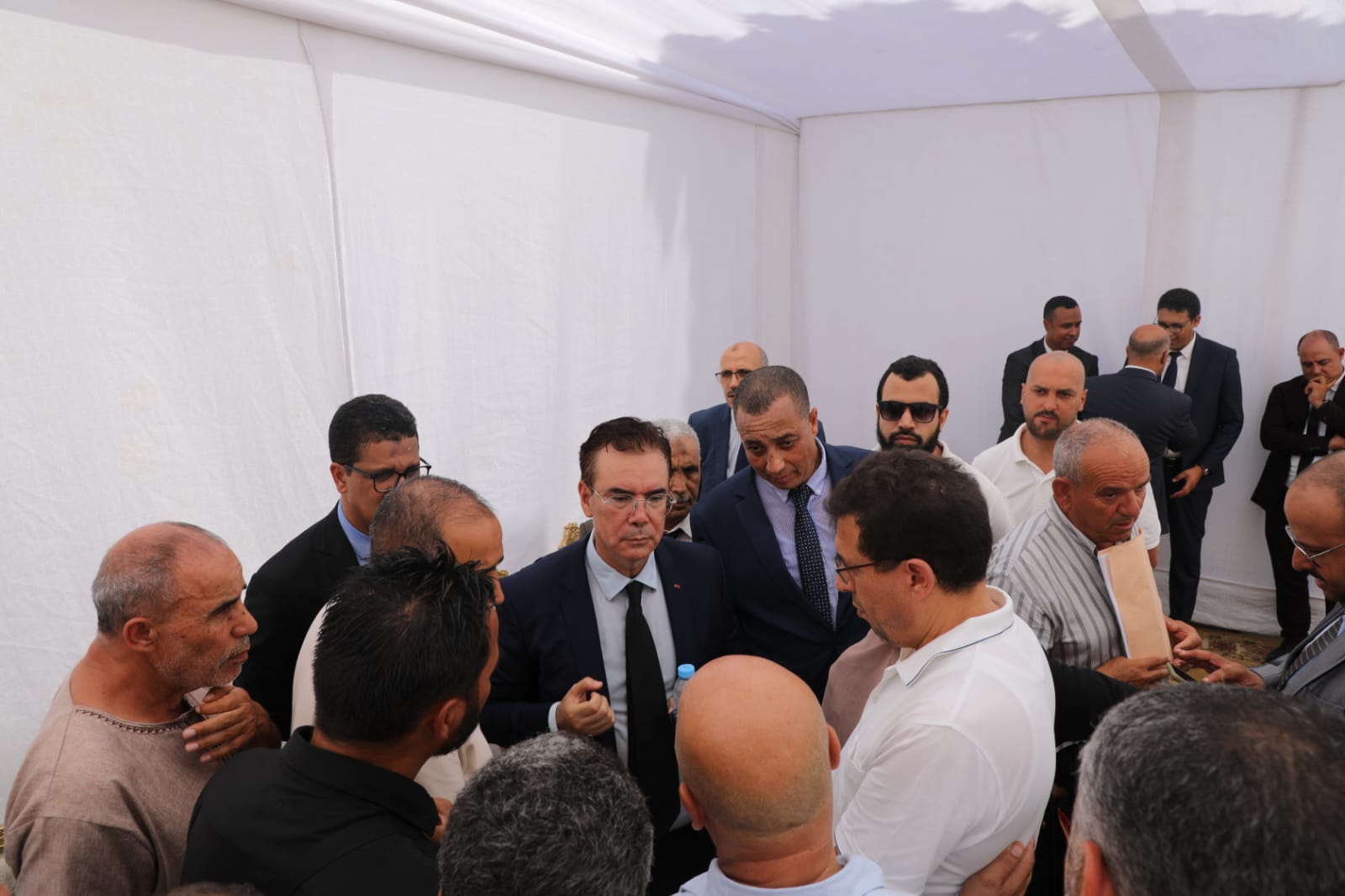 عامل الحسيمة: برامج ومشاريع تواصل دينامية الاستثمارالعمومي بالإقليم