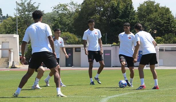 المنتخب الوطني الأولمبي ينهي استعداداته للقاء إسبانيا