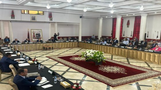 تسريع وثيرة انجاز المشاريع يستنفر لجنة القيادة الجهوية لتتبع تنزيل البرنامج الوطني للتزويد بالماء الشروب ومياه السقي بجهة بني ملال خنيفرة