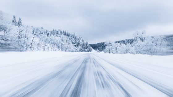 زخات رعدية وتساقط الثلوج.. الحسين يوعابد يكشف سبب التغير المناخي