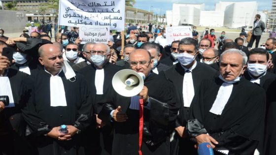المحامون يصعدون.. مقاطعة الجلسات وتنظيم وقفات احتجاجية