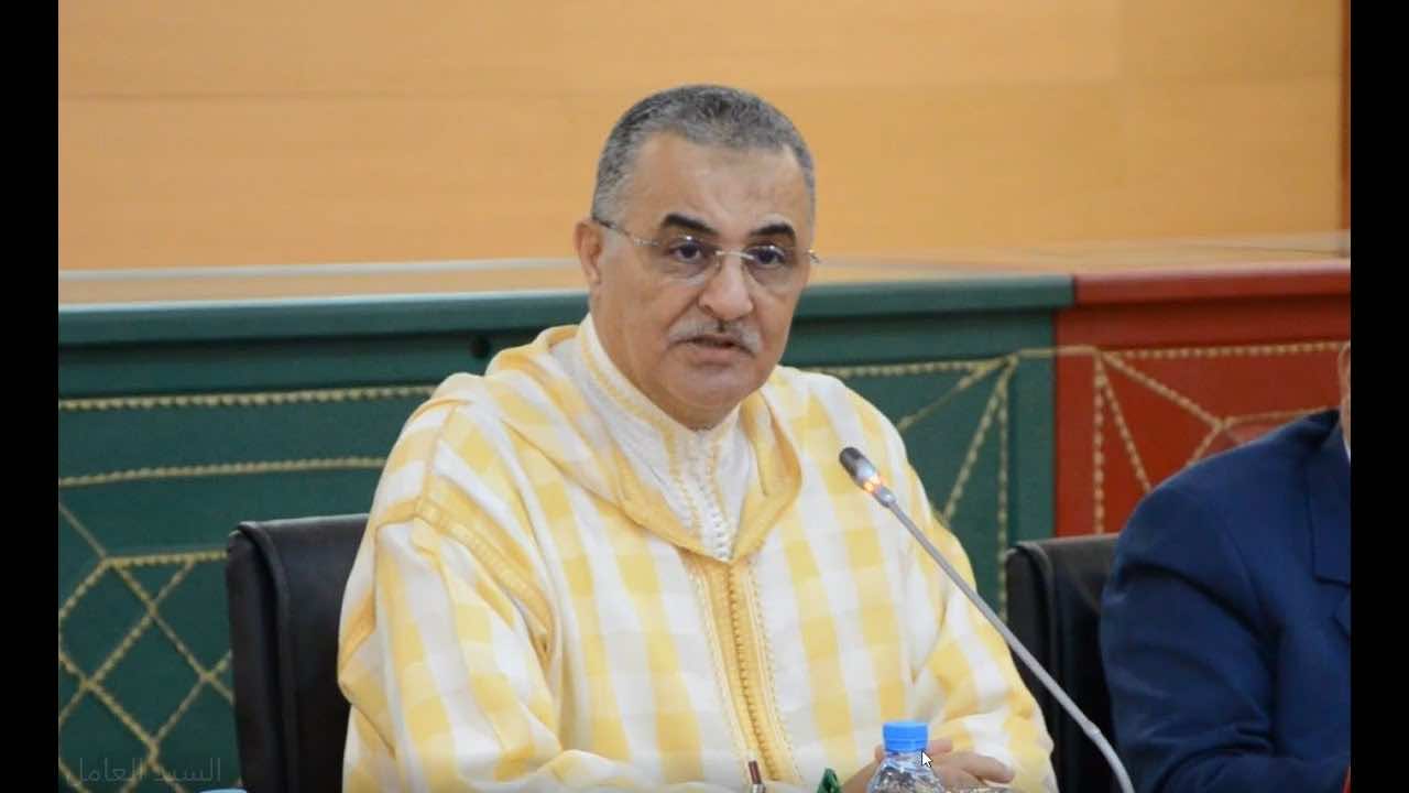 مختل عقلي يجهز على أحد رجال العامل فؤاد المحمدي