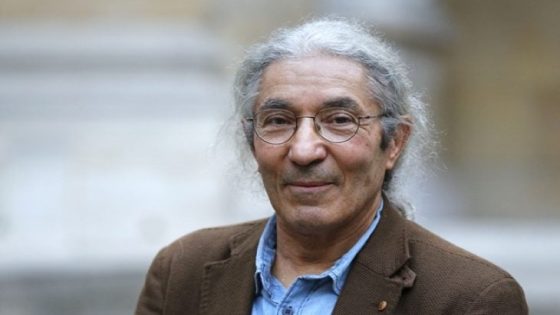 وشهد شاهد من أهلها : الكاتب الجزائري بعلام صنصال يعتقل لاقراره بمغربية غرب الجزائر