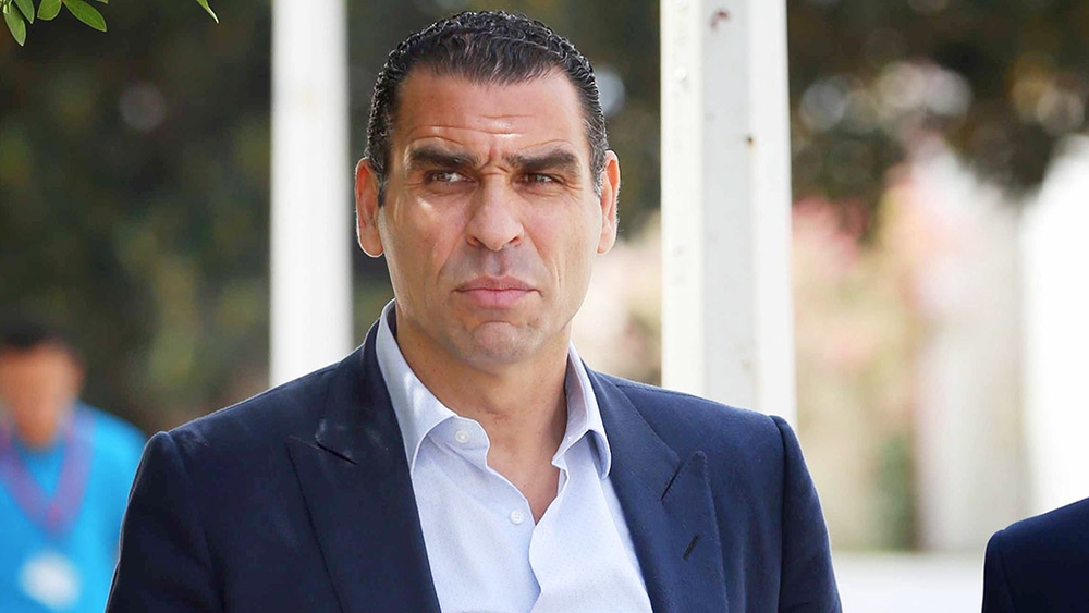 الرئيس الأسبق للاتحاد الجزائري لكرة القدم خير الدين زطشي يودع بالسجن و السبب فعلته بالرباط