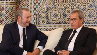 الوالي علي خليل يستقبل السفير الفرنسي: زيارة تعزز العلاقات الثنائية وتفتح آفاقاً جديدة للداخلة