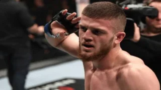منح الجنسية المغربية بصفة استثنائية لبطل UFC وشقيقه الأصغر