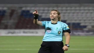 بشرى كربوبي.. فخر المغرب في سباق جائزة أفضل حكمة في العالم