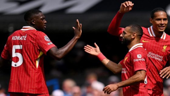 ليفربول يفقد خدمات مدافعه الفرنسي كوناتيه بسبب الإصابة