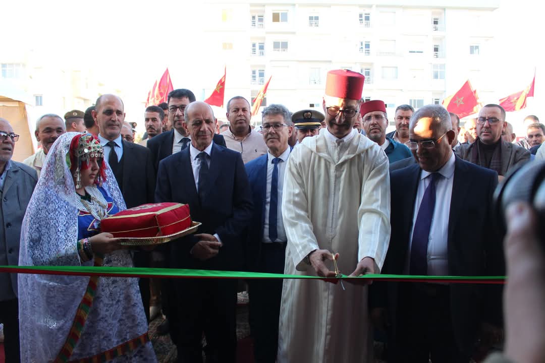 عامل إقليم الدريوش يترأس وفد افتتاح المعرض الجهوي للصناعة التقليدية تحت شعار “حرفنا عنوان حضارتنا”
