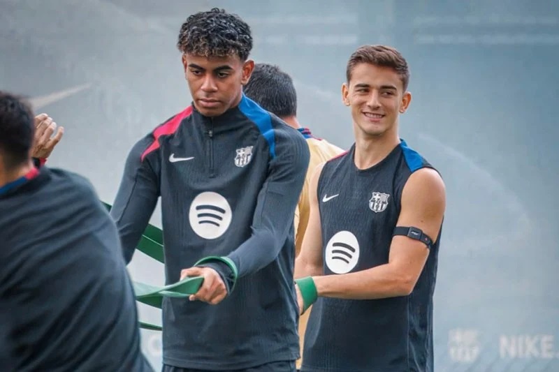 برشلونة يعلن جاهزية لامين يامال