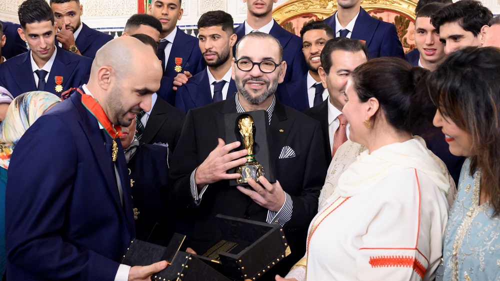 “لاراثون”: بقيادة جلالة الملك، المغرب يعزز تعبئته من أجل تنظيم مثالي لكأس العالم 2030