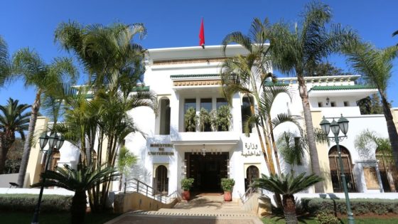 الداخلية توقف خليفة قائد بعمالة مقاطعات عين السبع الحي المحمدي للاشتباه في تورطه بإحدى جرائم الفساد