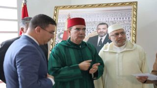 الحسيمة: عامل الإقليم يتفقد مجموعة من المؤسسات الإجتماعية