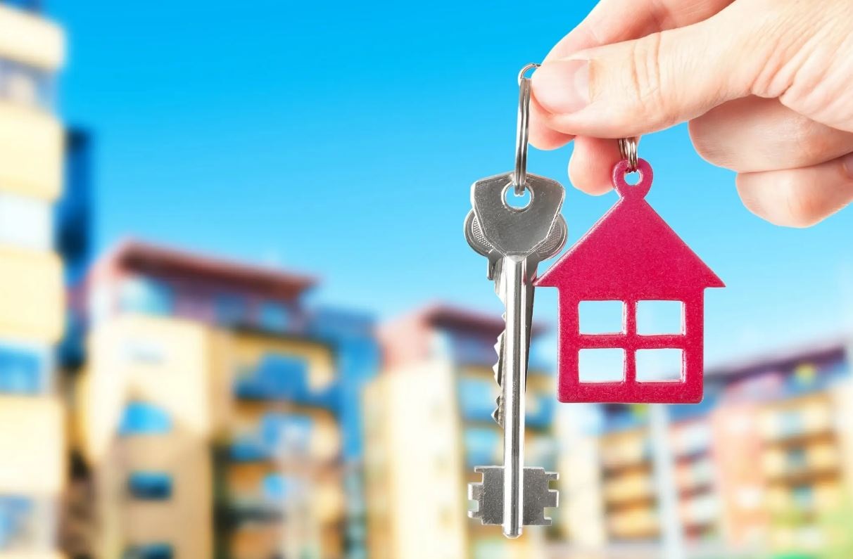شركة العمران فاس – مكناس تقوم بأول عملية تسليم المفاتيح للمستفيدين من برنامج الدعم المباشر للسكن في الجهة