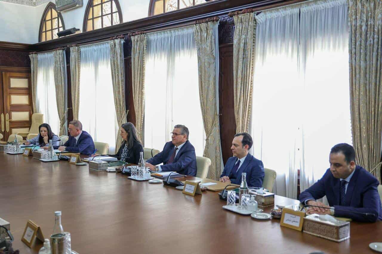 الحوار الاجتماعي.. الحكومة تجدد عزمها على مواصلة تنفيذ التزاماتها المضمنة في الاتفاقات الاجتماعية وفتح النقاش بخصوص القضايا الراهنة