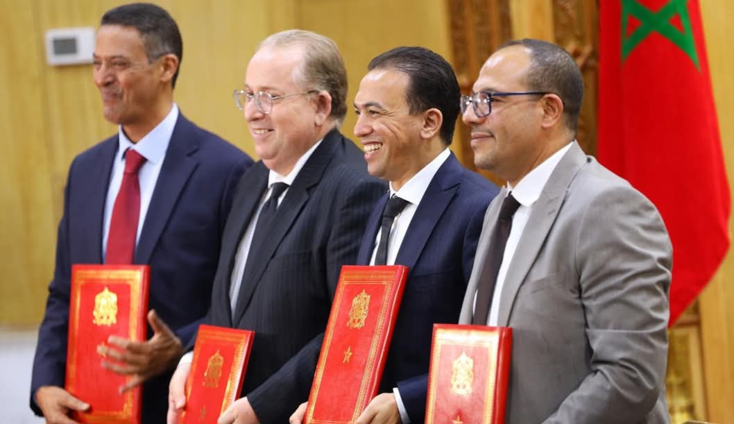 الرباط.. توقيع اتفاقيات استراتيجية للنهوض بالإدماج المالي للفاعلين بالصناعة التقليدية