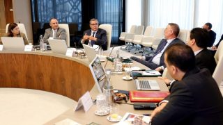 رئيس الحكومة يترأس اجتماعا لتدارس خارطة طريق التجارة الخارجية 2025-2027
