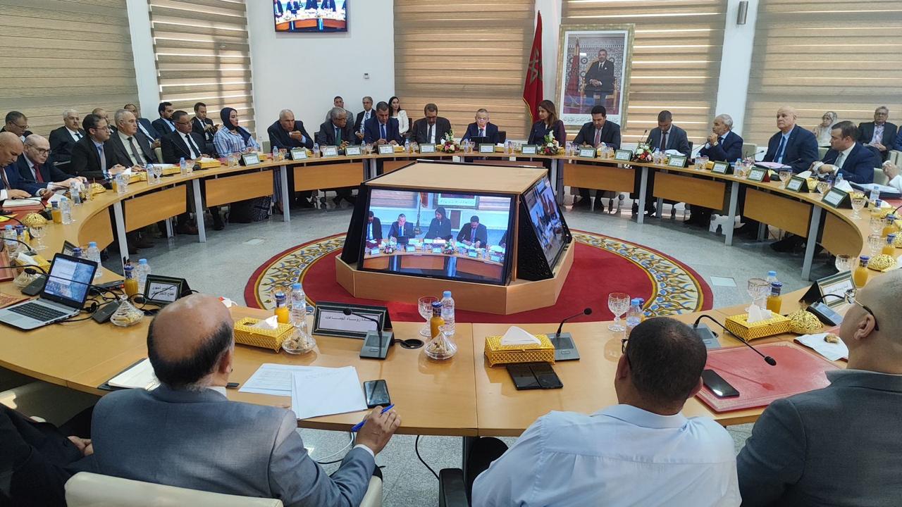 بنعلي توقع اتفاقية شراكة لإنجاز برنامج التهيئة الطبيعية والترفيهية لغابة سيدي معافة بوجدة