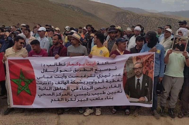 العامل يتعهد بتنفيذ مطالب سكان أيت بوكماز