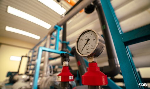 الإجهاد المائي..الشركة الجهوية متعددة الخدمات الدار البيضاء – سطات تسرع وتيرة إنجاز المحطات المتنقلة لتحلية مياه البحر وإزالة المعادن