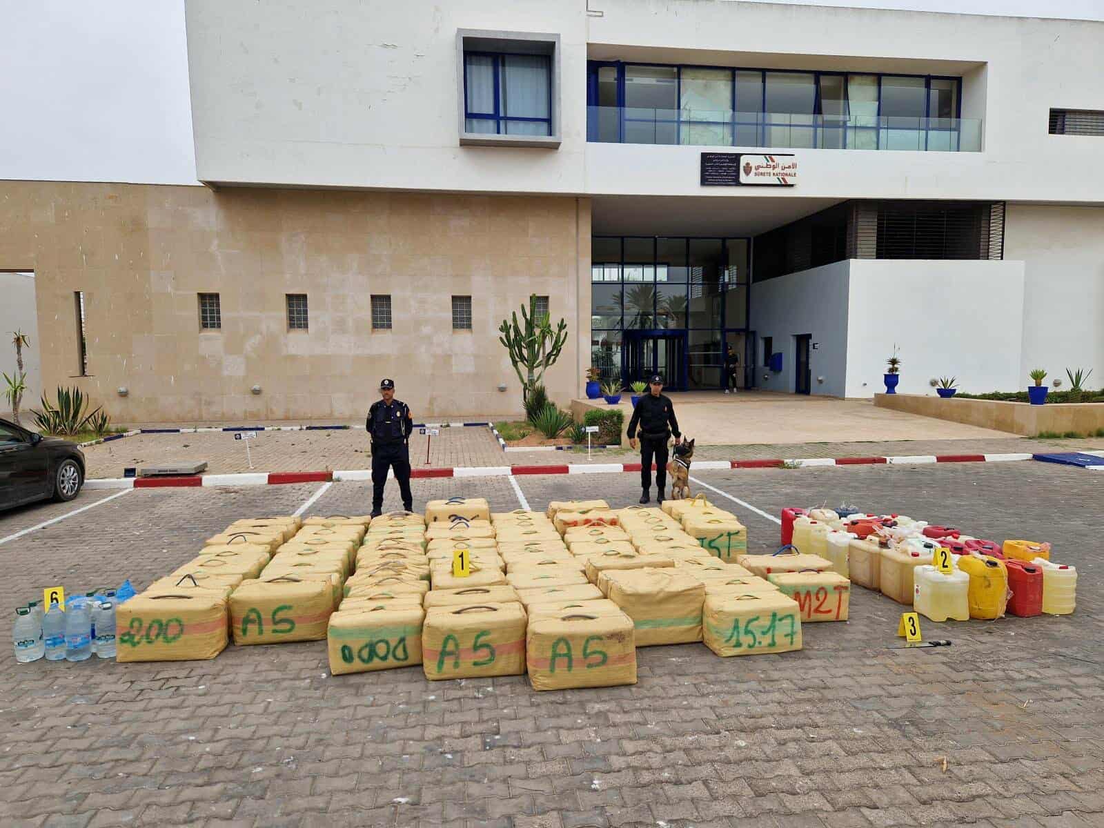 الصويرة.. إحباط محاولة تهريب 3 أطنان و30 كلغ من مخدر الشيرا