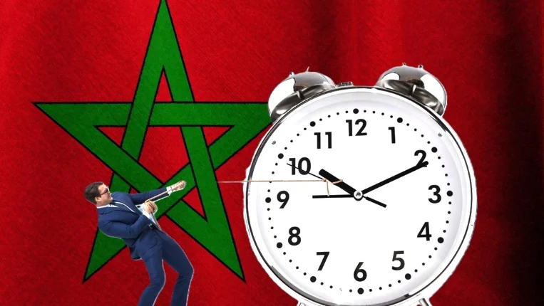 مواطنون وهيئات تطالب بإلغاء “الساعة الإضافية” مع اقتراب الموسم الدراسي