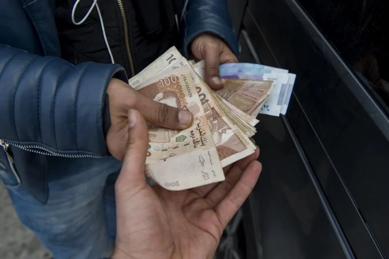 محكمة تاونات تصدر حكمها في حق موظف تابع للداخلية متورط في قضية رشوة