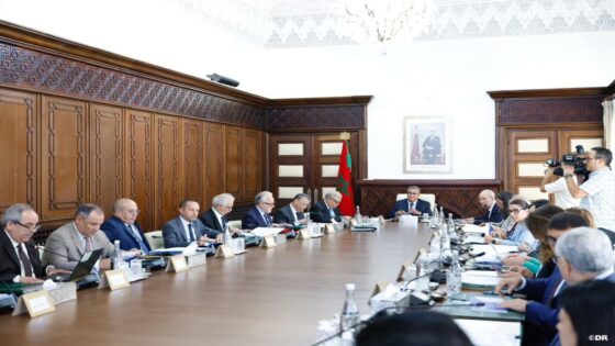 مجلس الحكومة يصادق على مشروع مرسوم بتغيير مرسوم يتعلق بتحديد مقادير التعويضات عن الساعات الإضافية الممنوحة لأطر هيئة التدريس