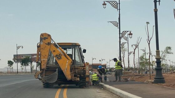 والي مراكش يقف ميدانيا على جهود تنظيم حركة السير بمحيط الملعب الكبير للمدينة